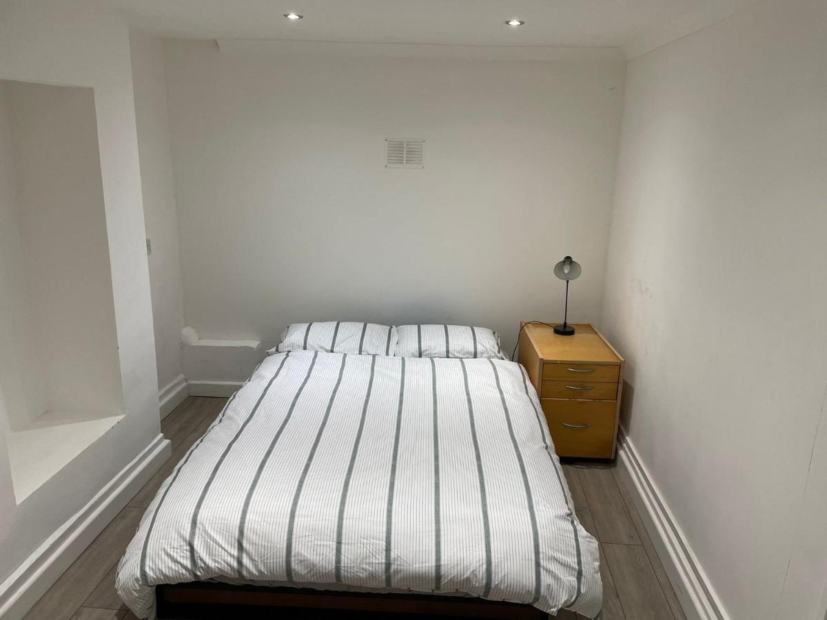 Plough Way Flat Apartment Londra Exterior foto